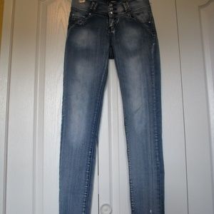 Stretch skinny jeans